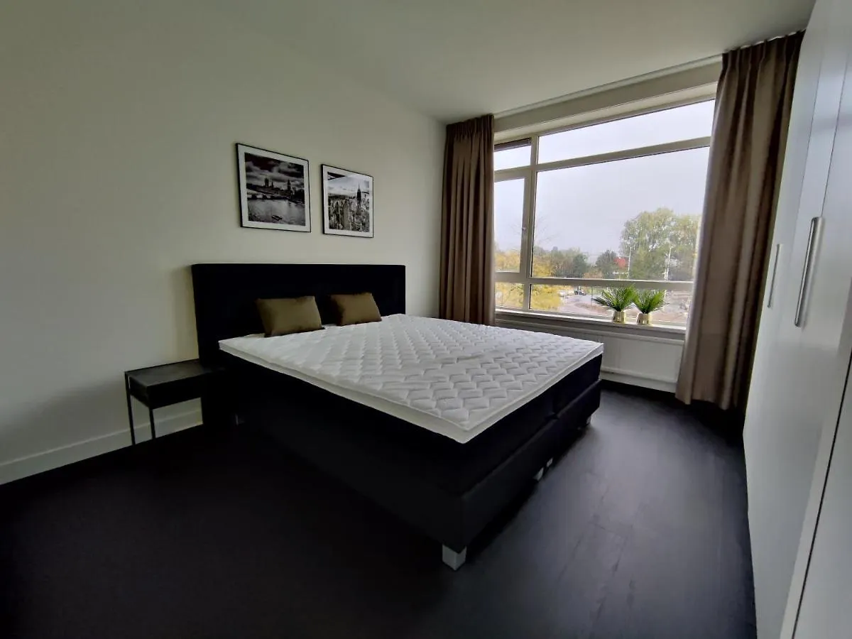 K50167Spacious And Modern Apartment Near The City Center, Free Parking Eindhoven Holandia